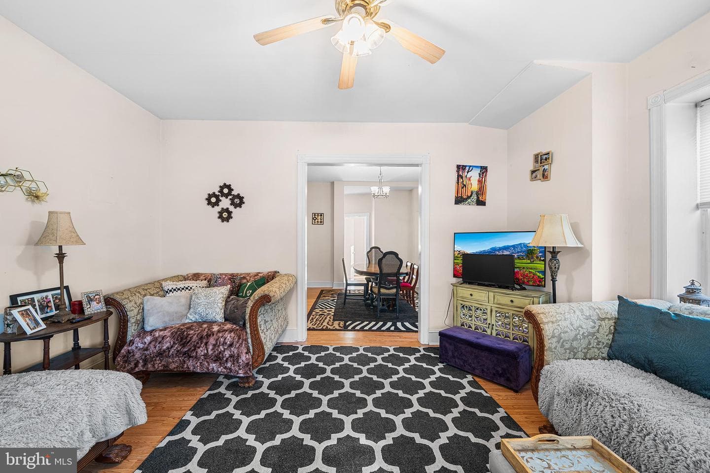 237 N Essex Avenue photo 4