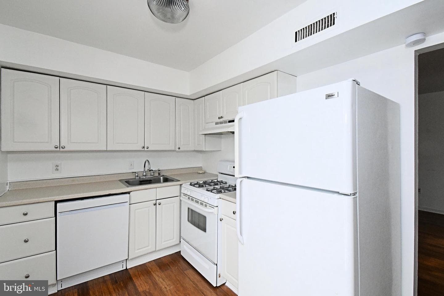 709 Willow Street #2-A photo 15