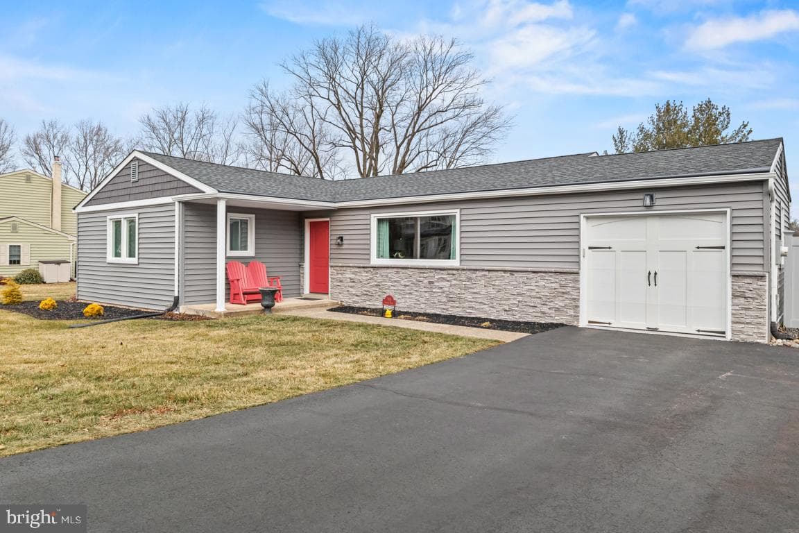 965 Anders Road photo 1