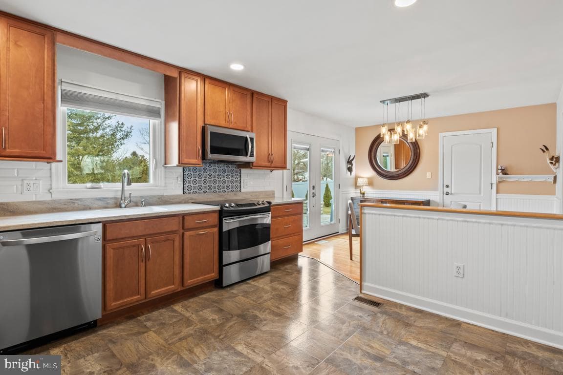965 Anders Road photo 5