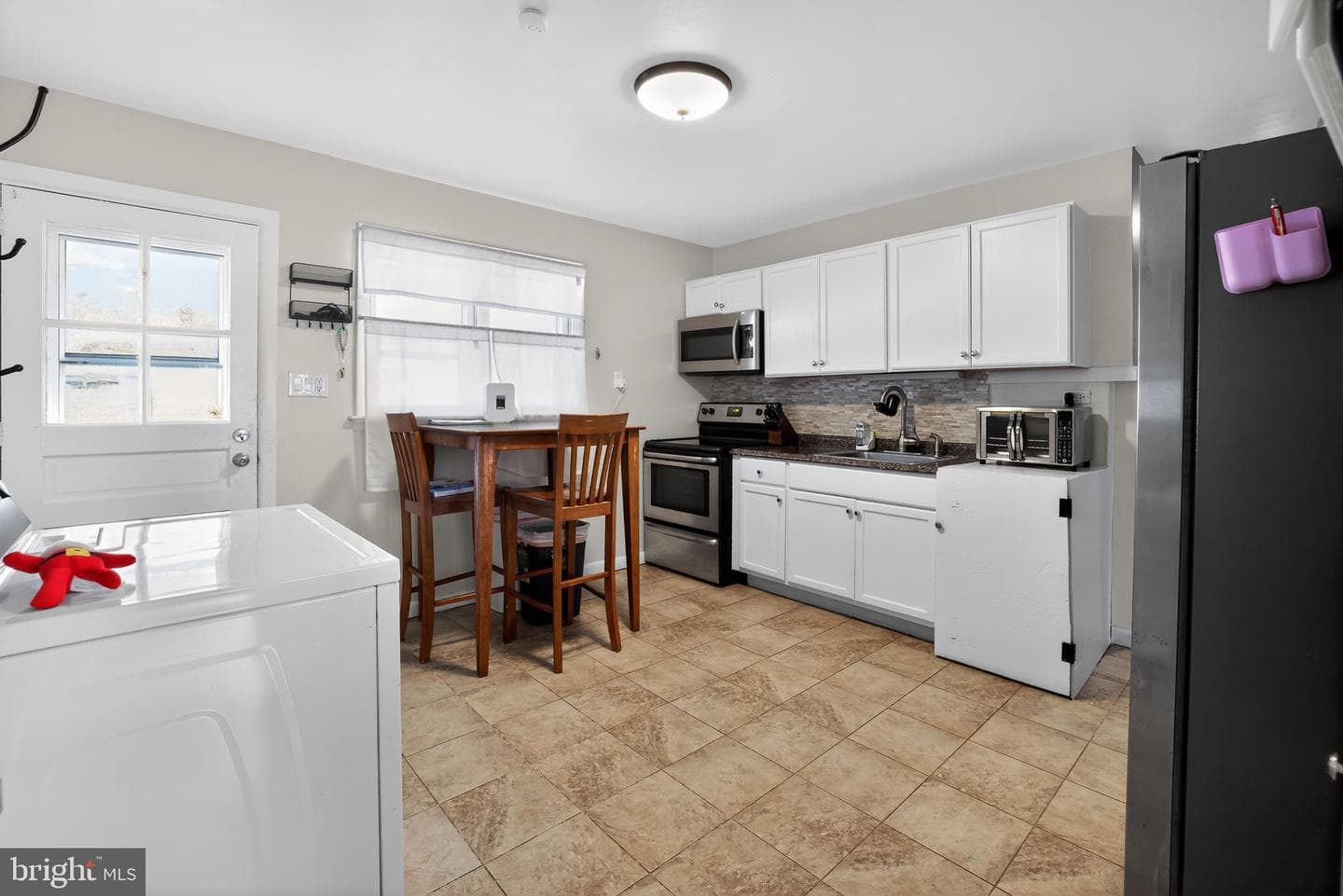 313 W Walnut Street photo 10
