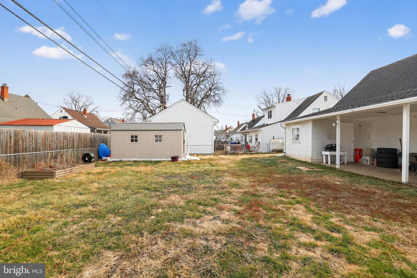 313 W Walnut Street photo 23