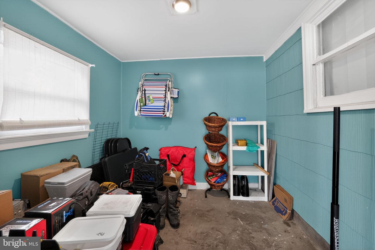 313 W Walnut Street photo 28