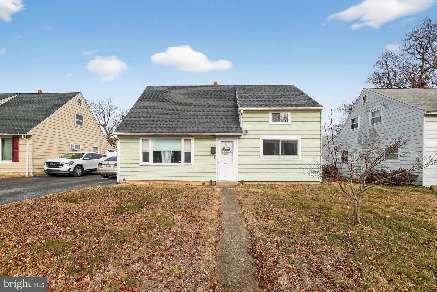 313 W Walnut Street photo 29