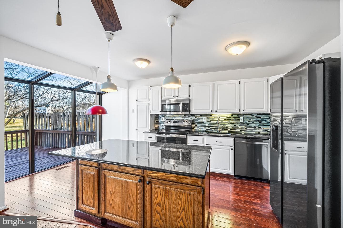1511 Isaacs Court photo 12