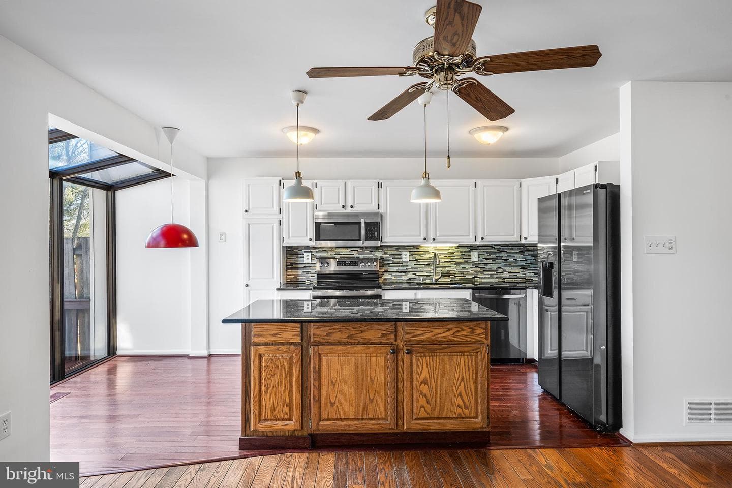 1511 Isaacs Court photo 13