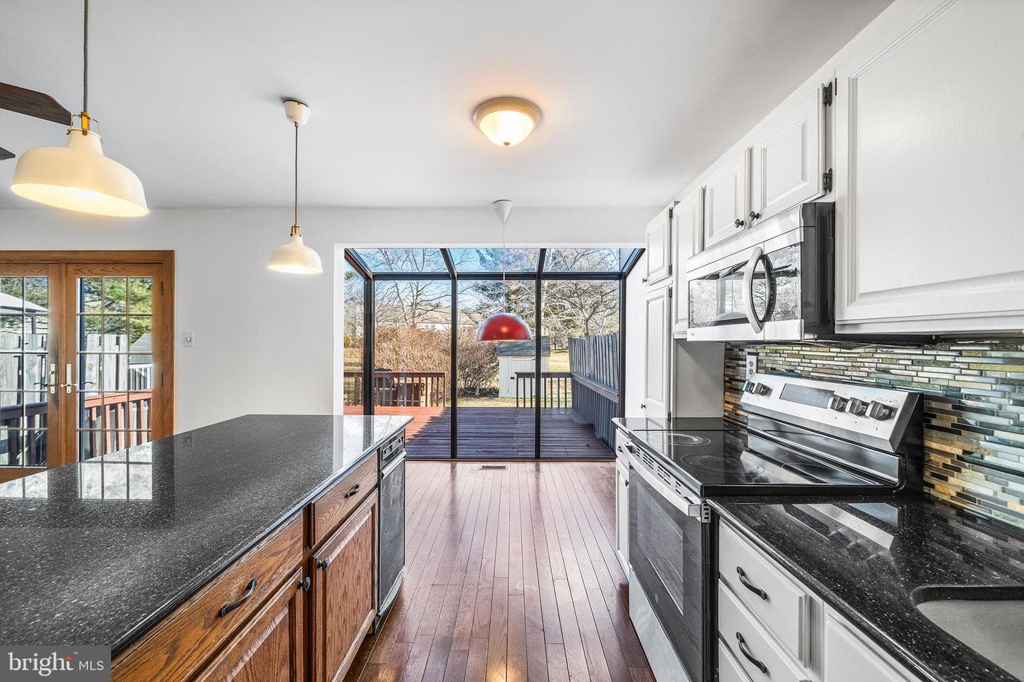 1511 Isaacs Court photo 14