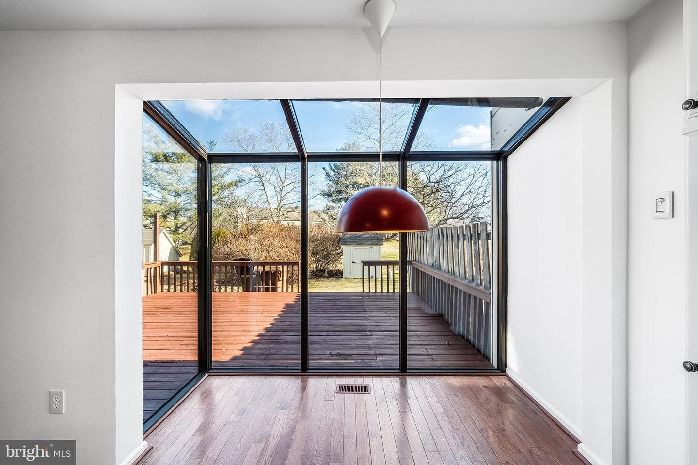 1511 Isaacs Court photo 16