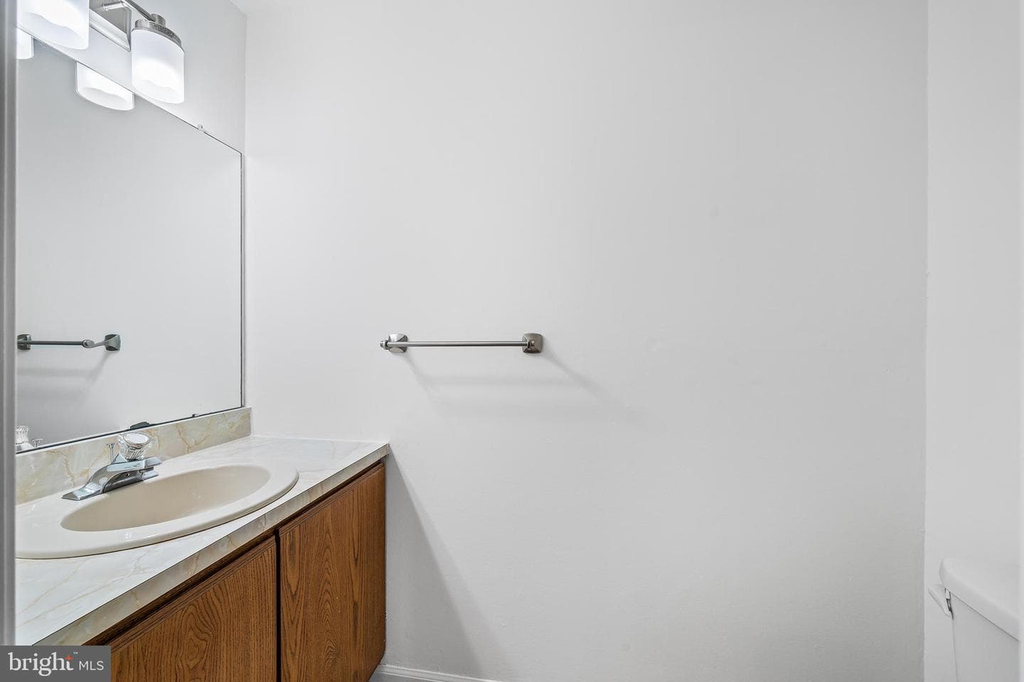 1511 Isaacs Court photo 29
