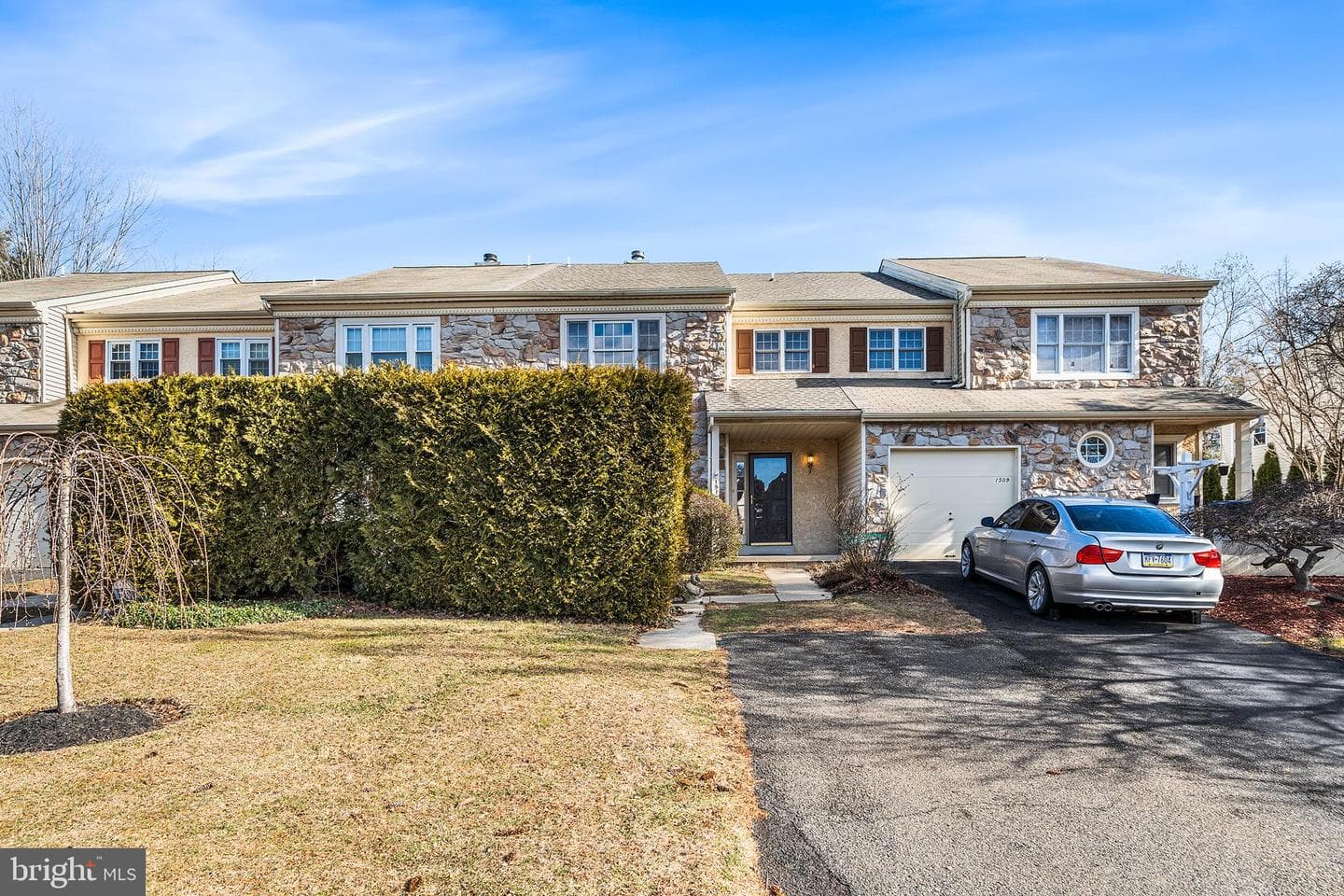1511 Isaacs Court photo 35