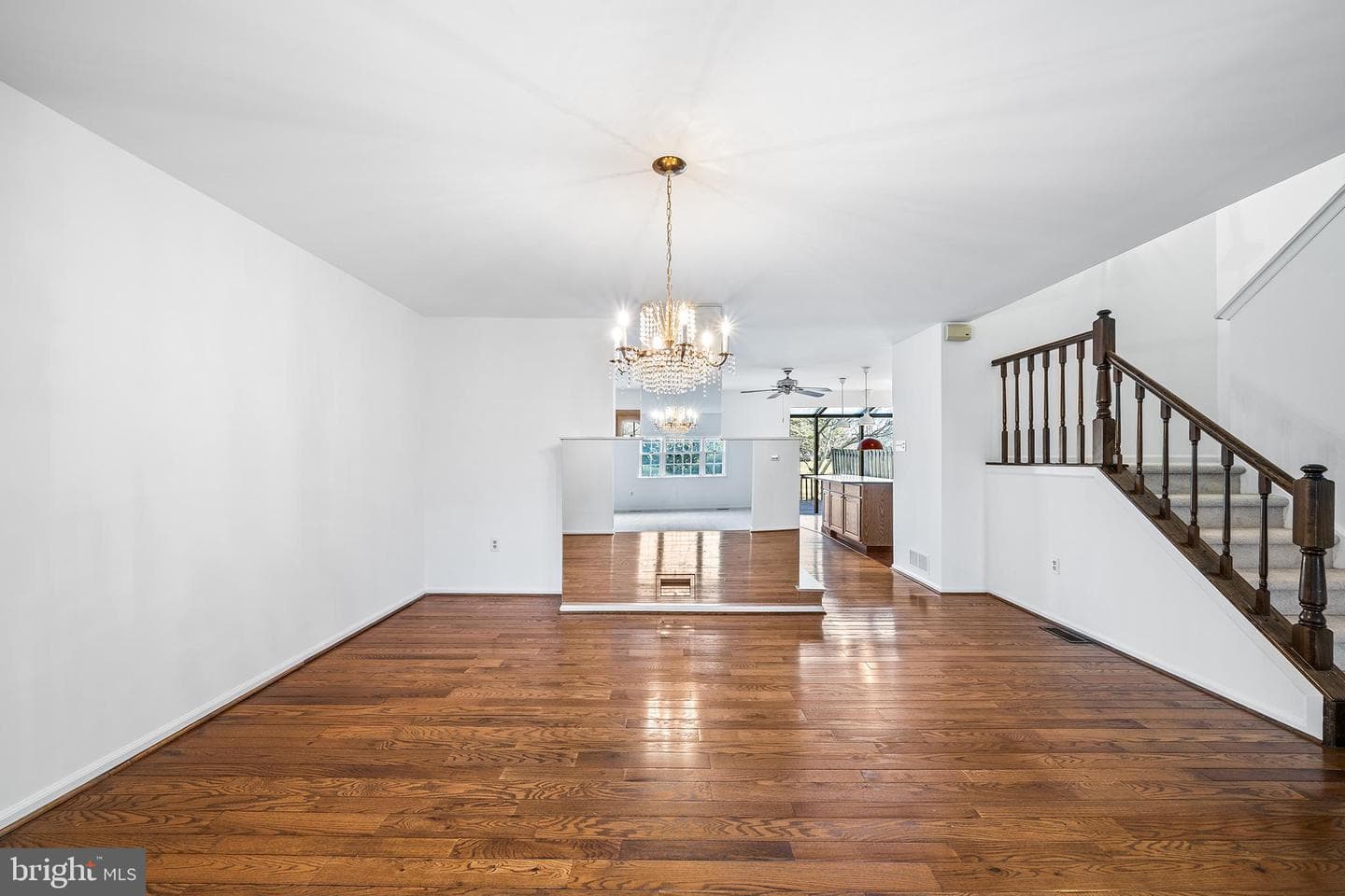 1511 Isaacs Court photo 6