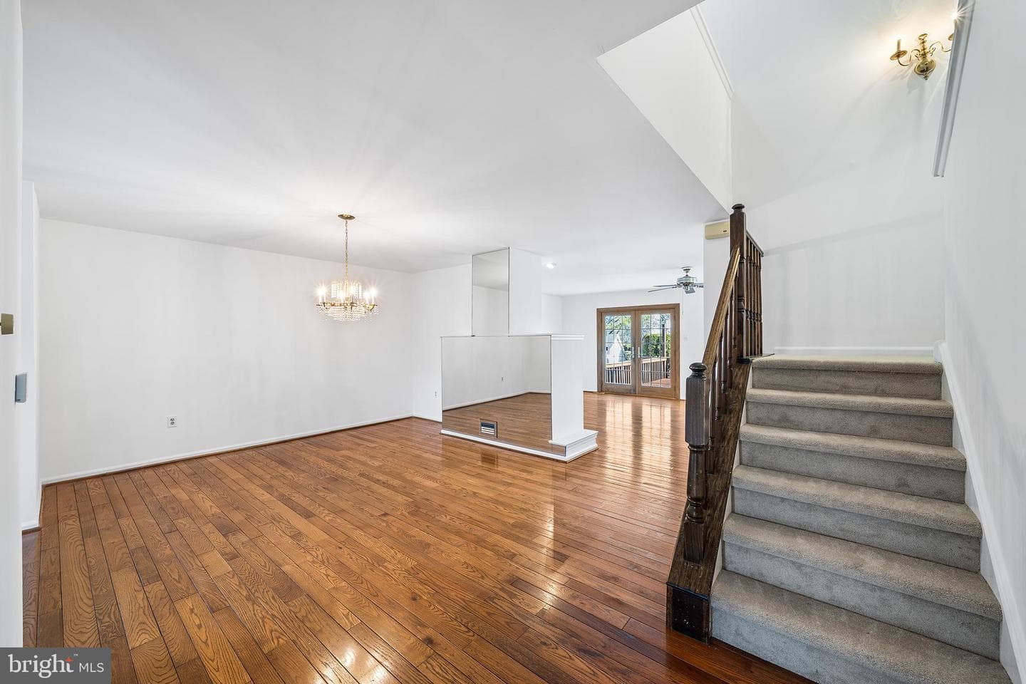 1511 Isaacs Court photo 7