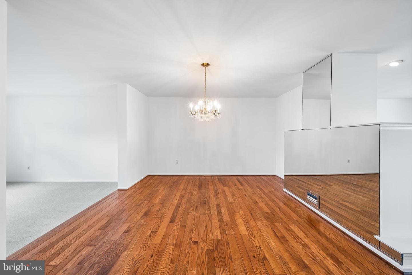 1511 Isaacs Court photo 8