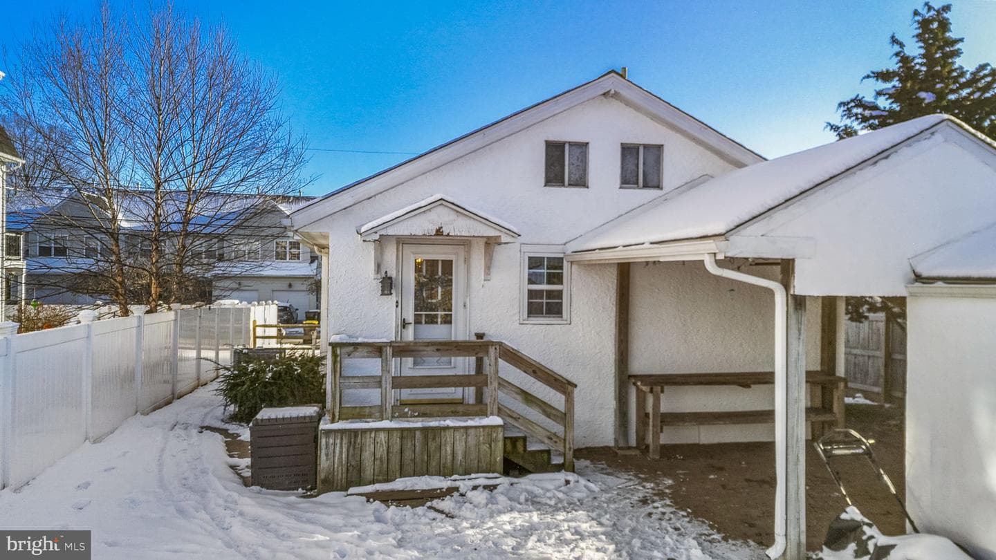 630 Summit Street photo 32