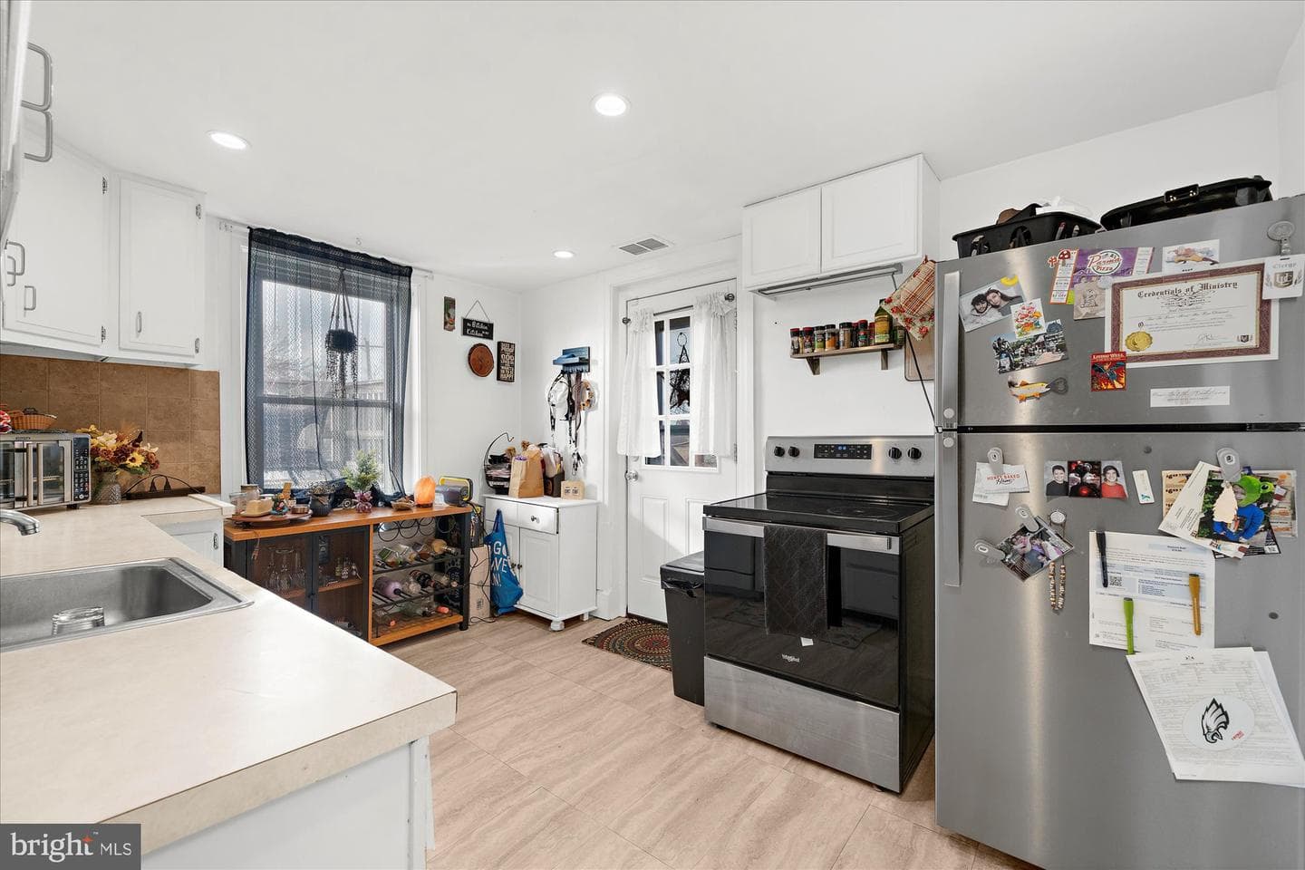 1200 Queen Street photo 13