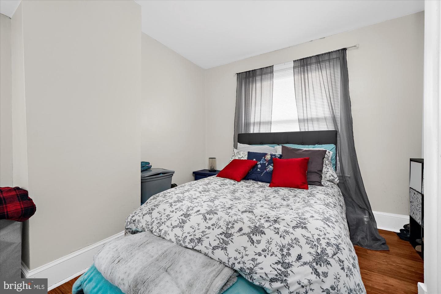 1200 Queen Street photo 5