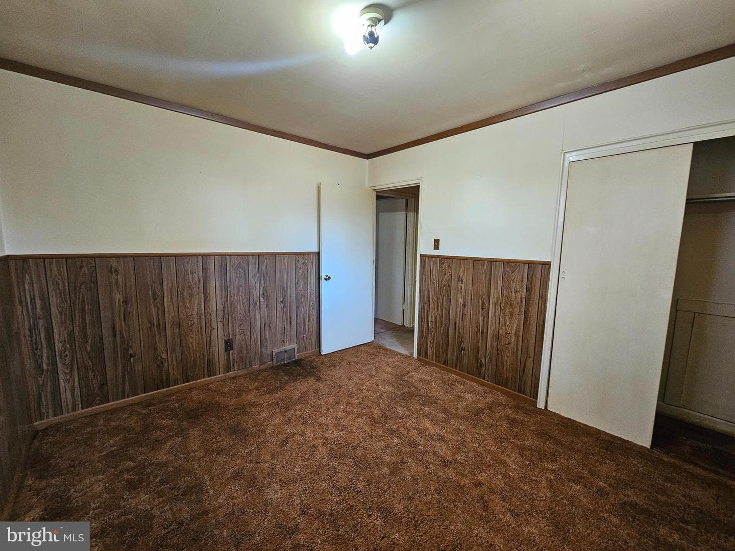 190 Hoover photo 14