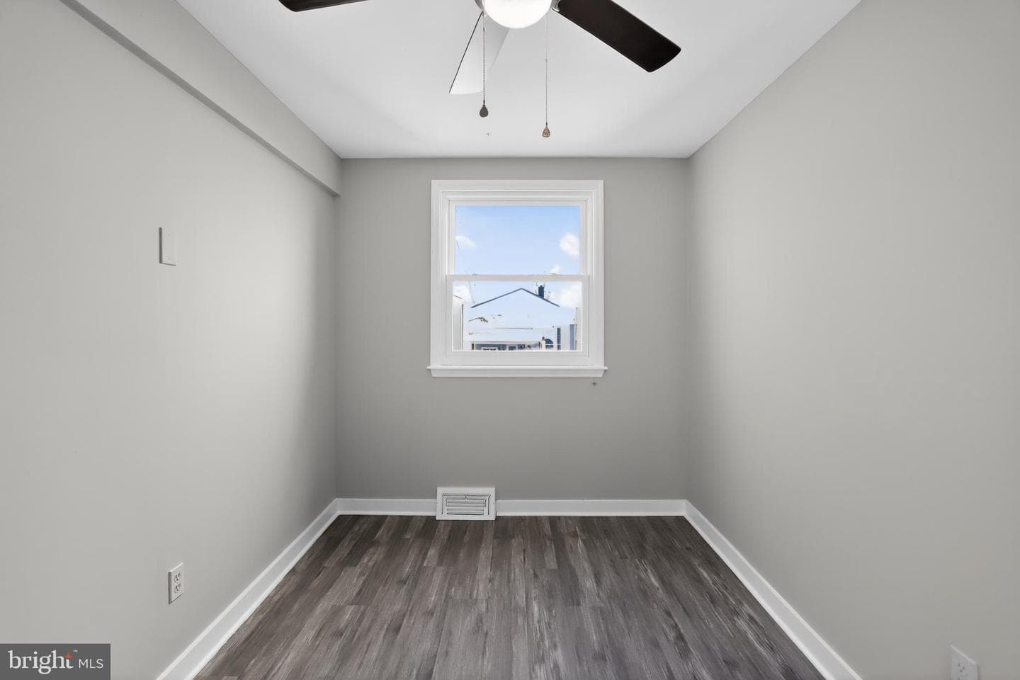 906 Garfield Avenue photo 12