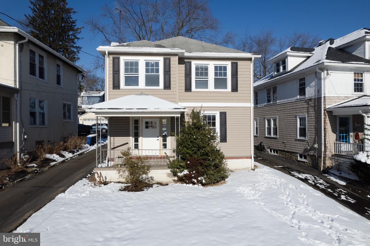 2423 Jenkintown Road photo 1
