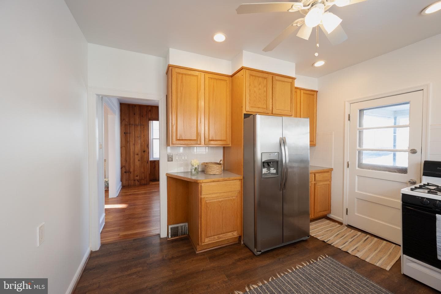 2423 Jenkintown Road photo 12