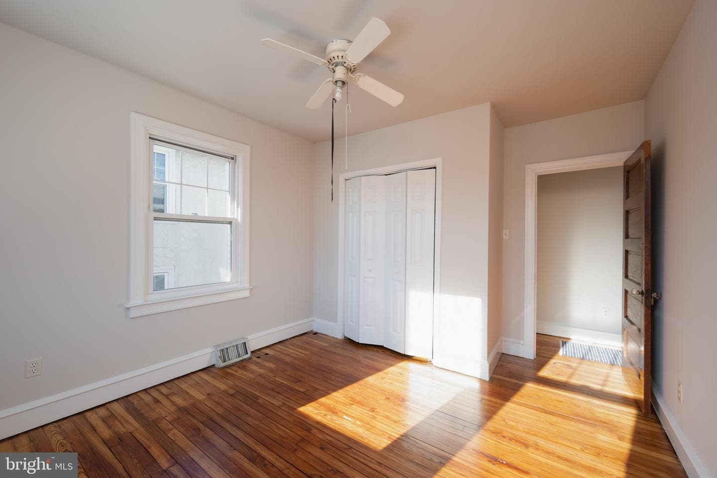 2423 Jenkintown Road photo 15