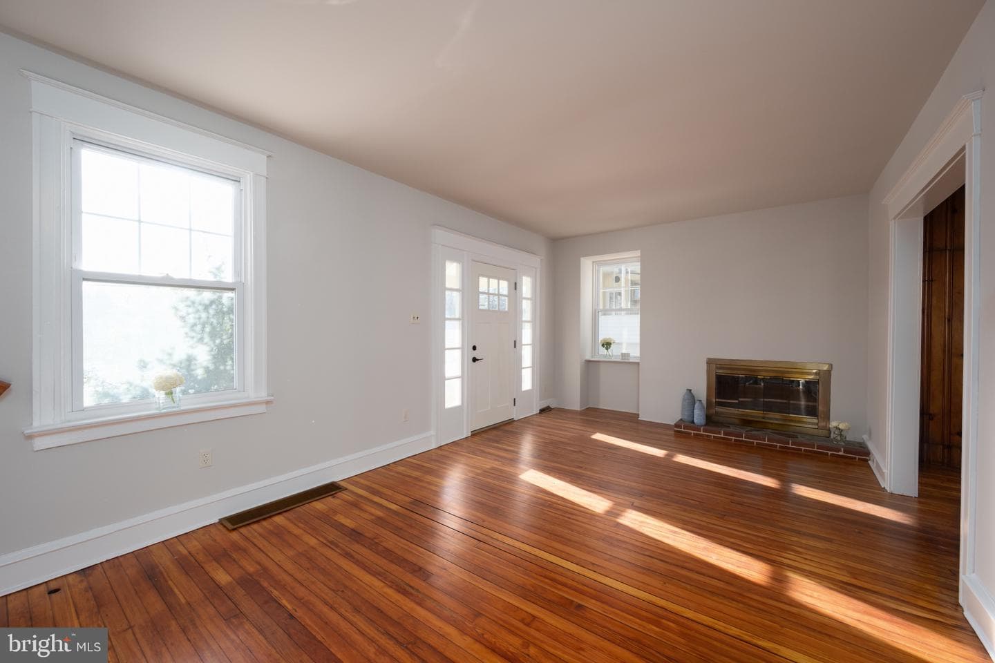 2423 Jenkintown Road photo 5