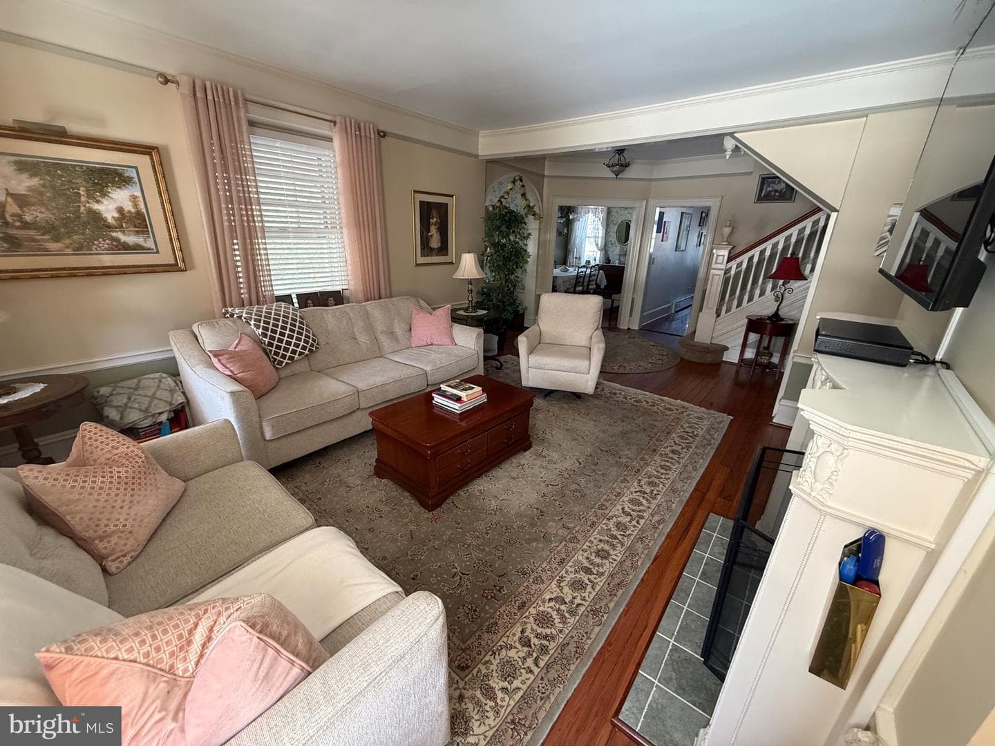 221 Summit Avenue photo 8
