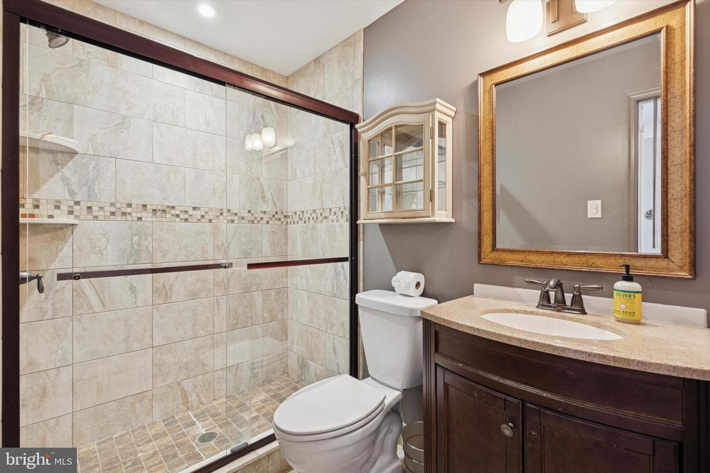 48 Cadwalader Court photo 20