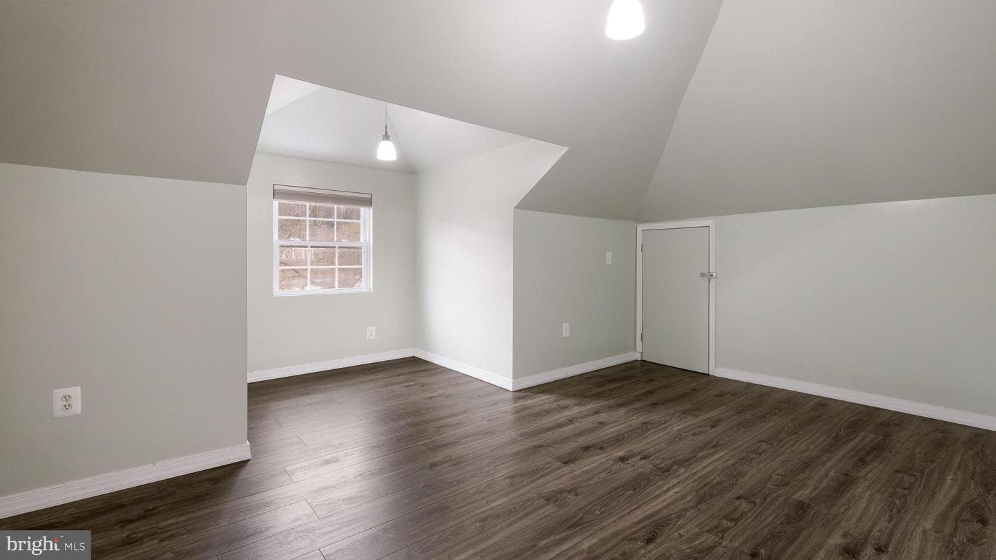 459 S Gulph Road photo 25