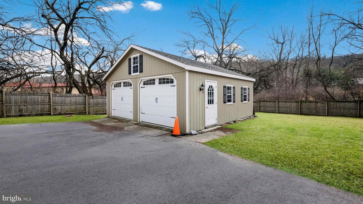 459 S Gulph Road photo 38
