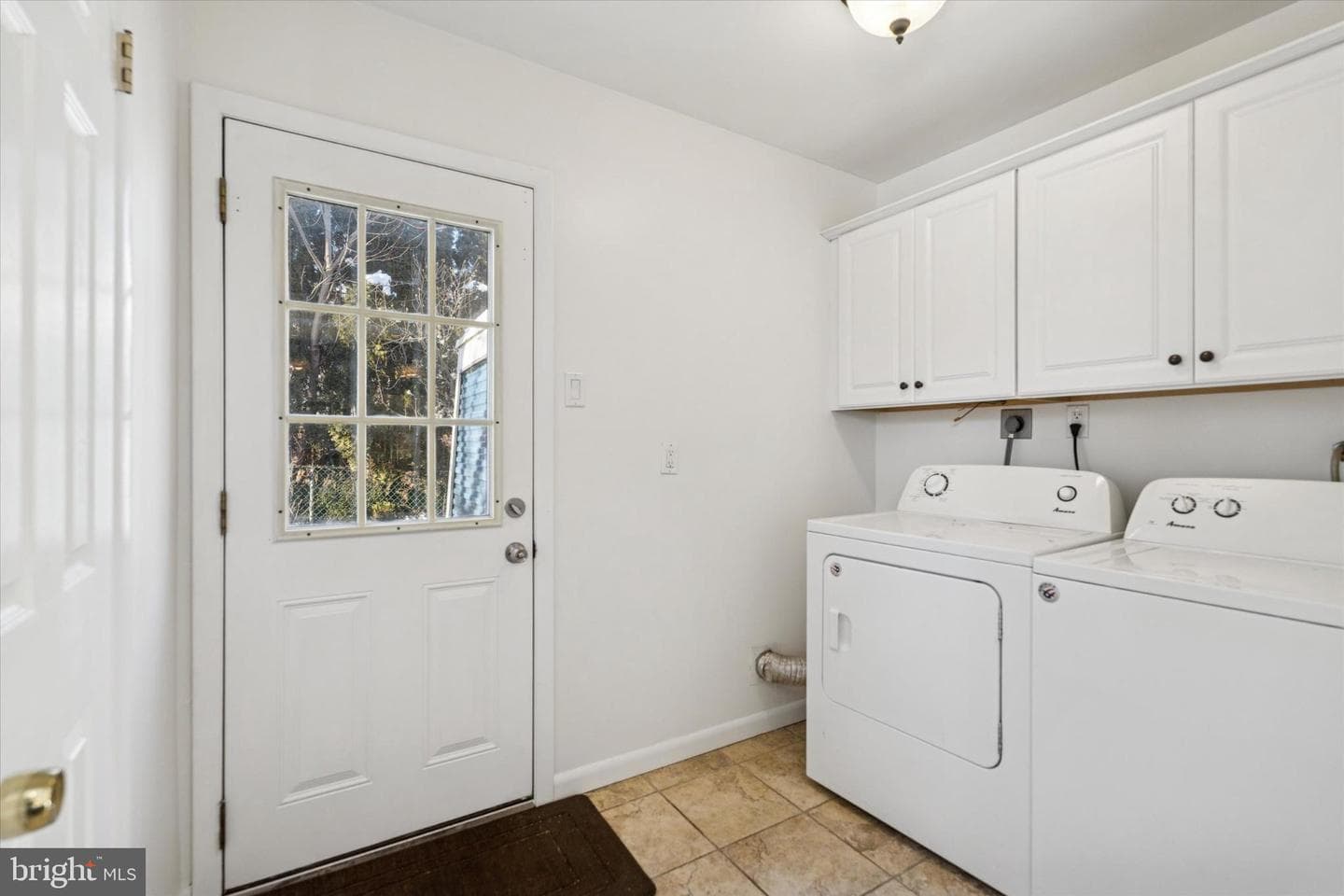 725 Springdell Road photo 17