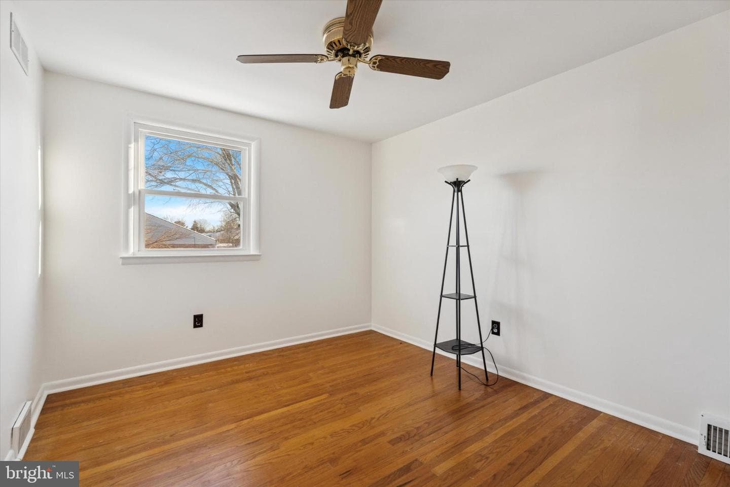 725 Springdell Road photo 22