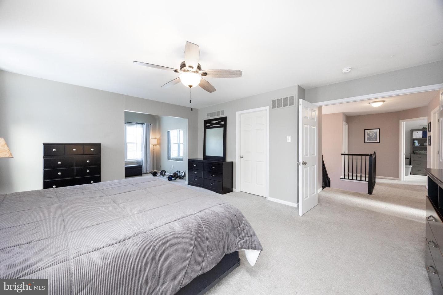 66 King Way photo 20
