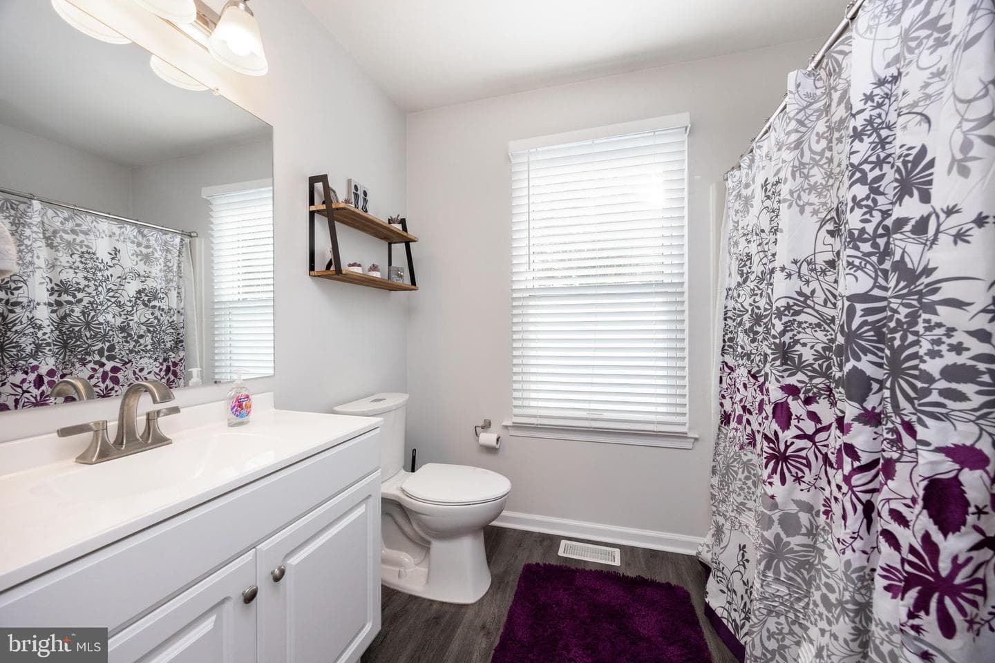 66 King Way photo 27