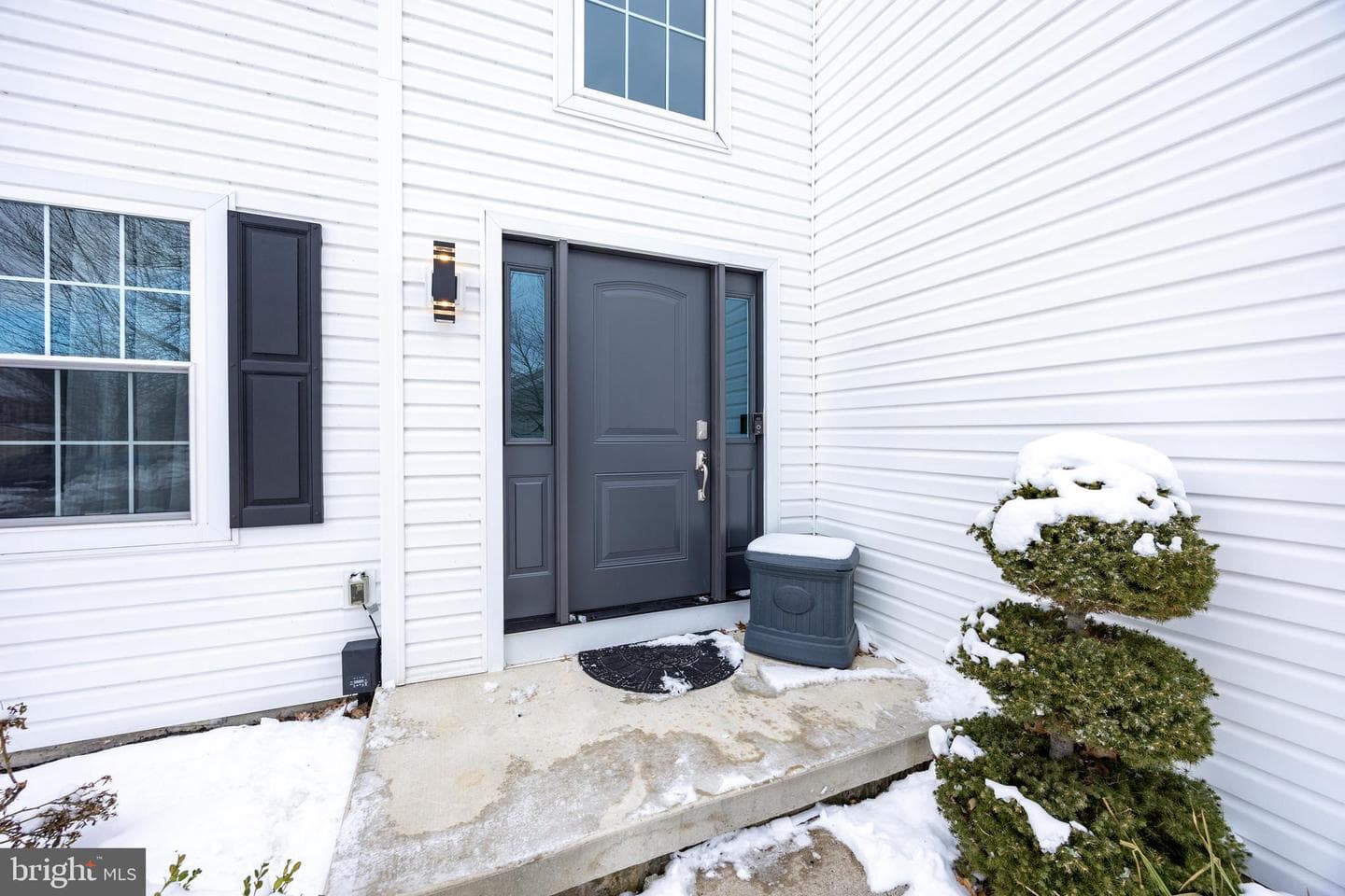 66 King Way photo 28