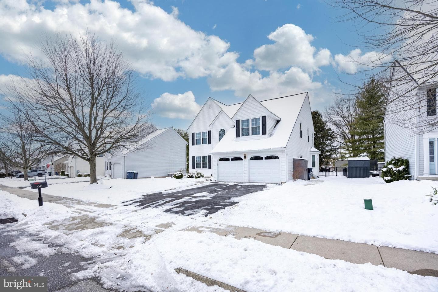 66 King Way photo 29