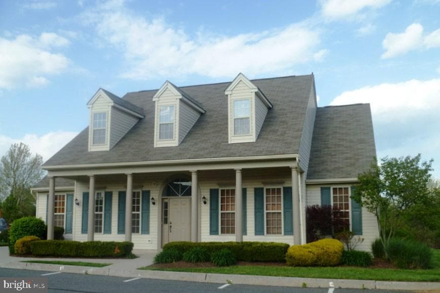 66 King Way photo 36
