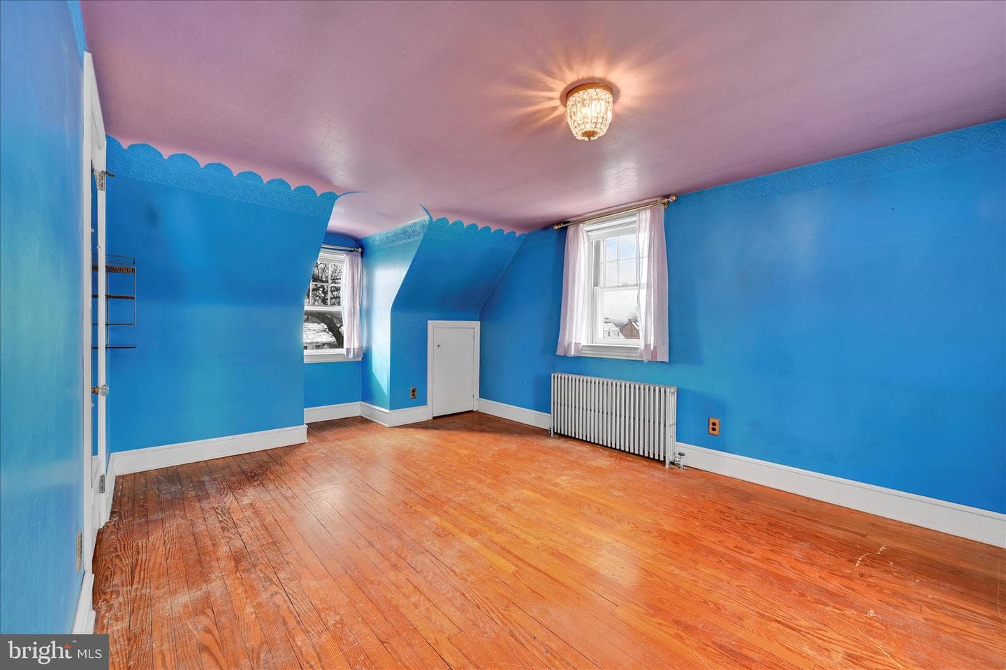 227 W King Street photo 18
