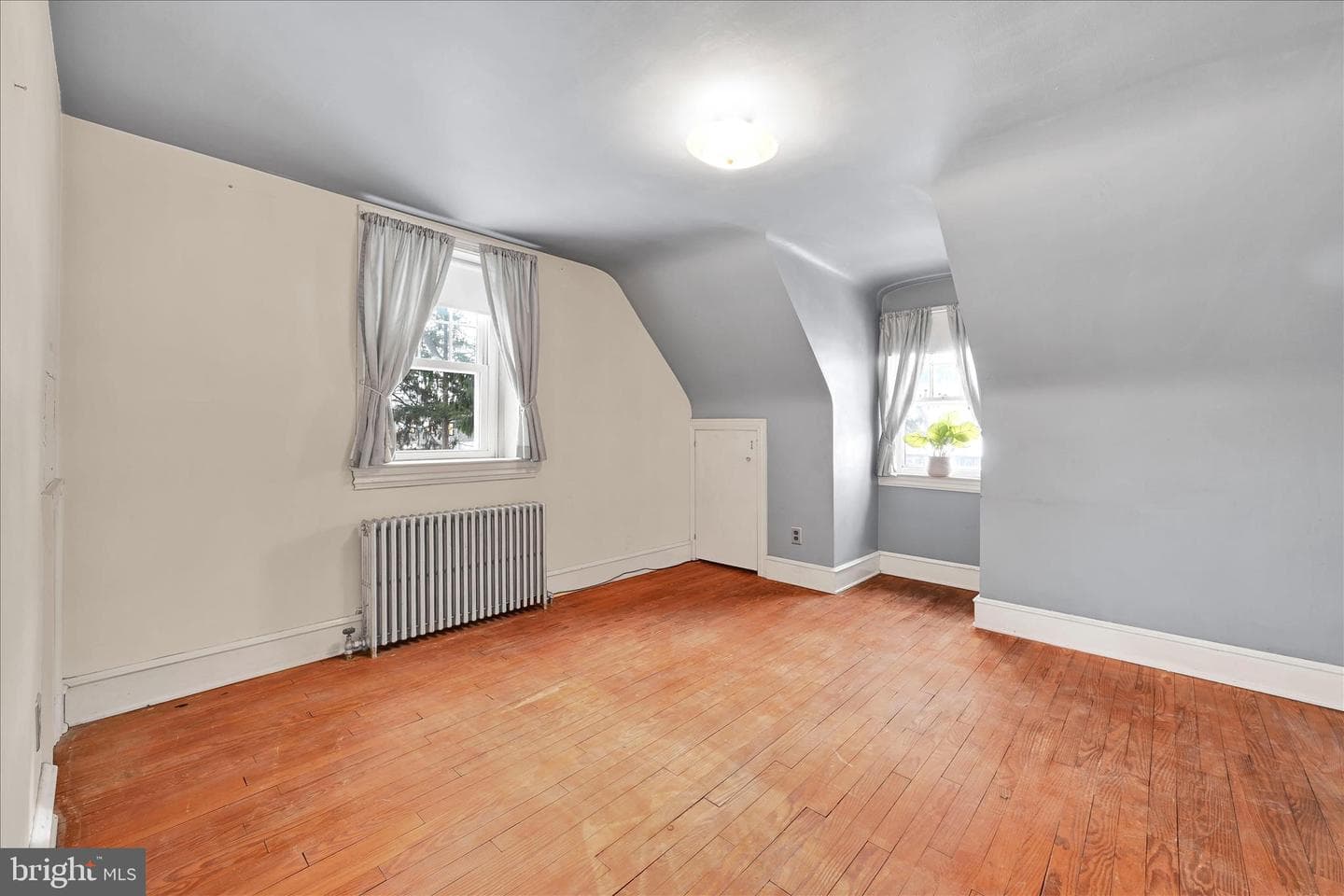 227 W King Street photo 22