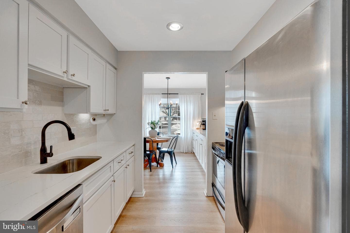 201 Stratford Court photo 12