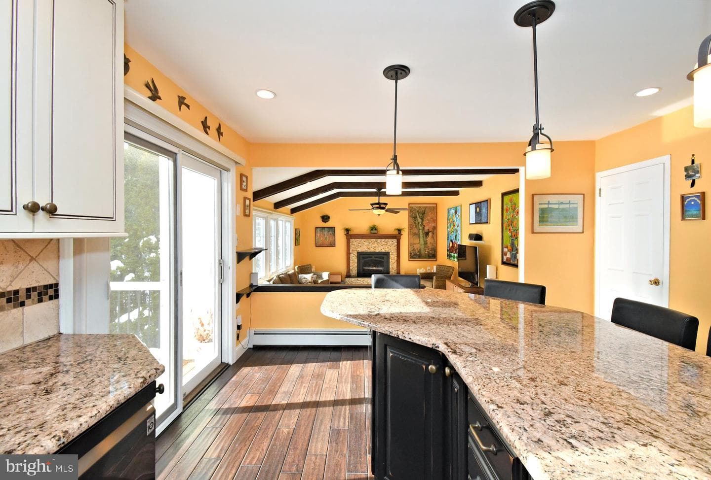 555 Saratoga Road photo 10