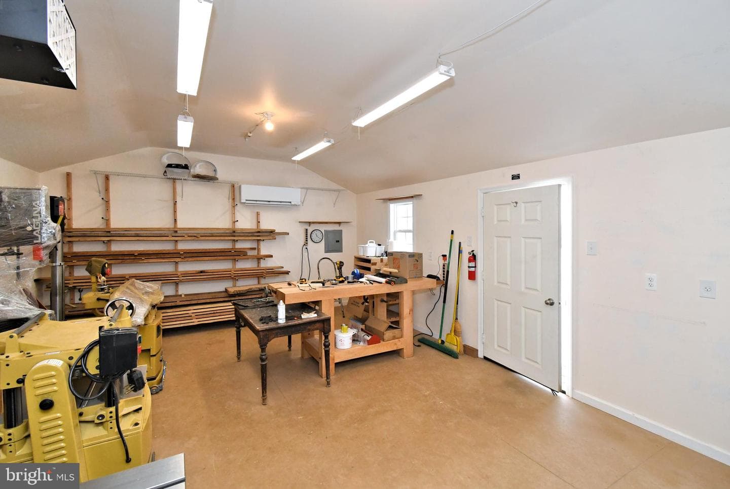 555 Saratoga Road photo 36