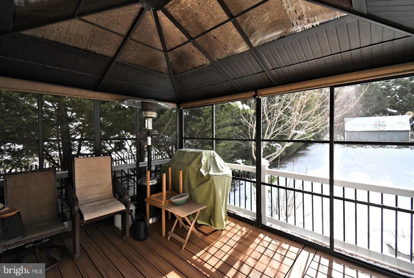 555 Saratoga Road photo 40