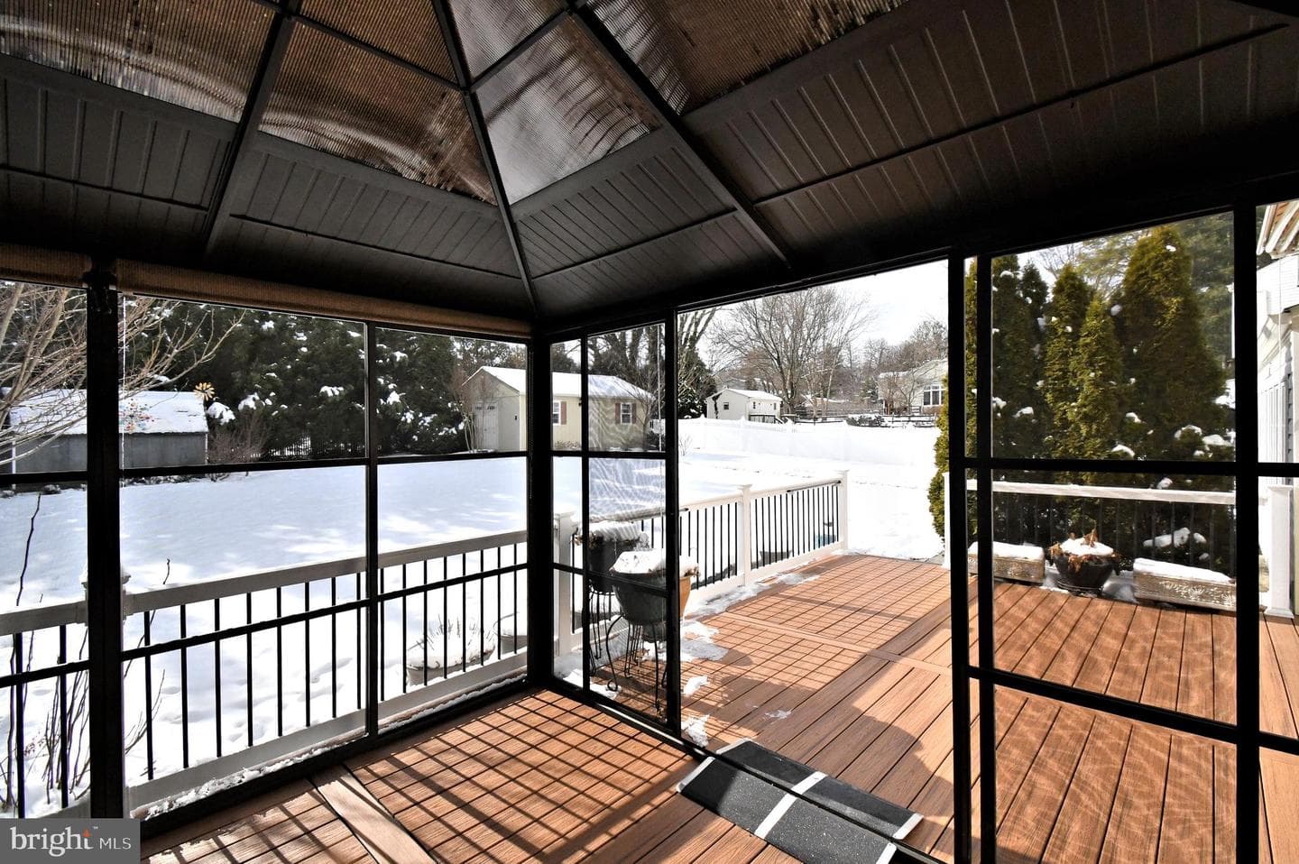 555 Saratoga Road photo 41