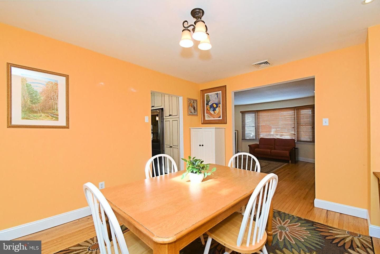 555 Saratoga Road photo 7