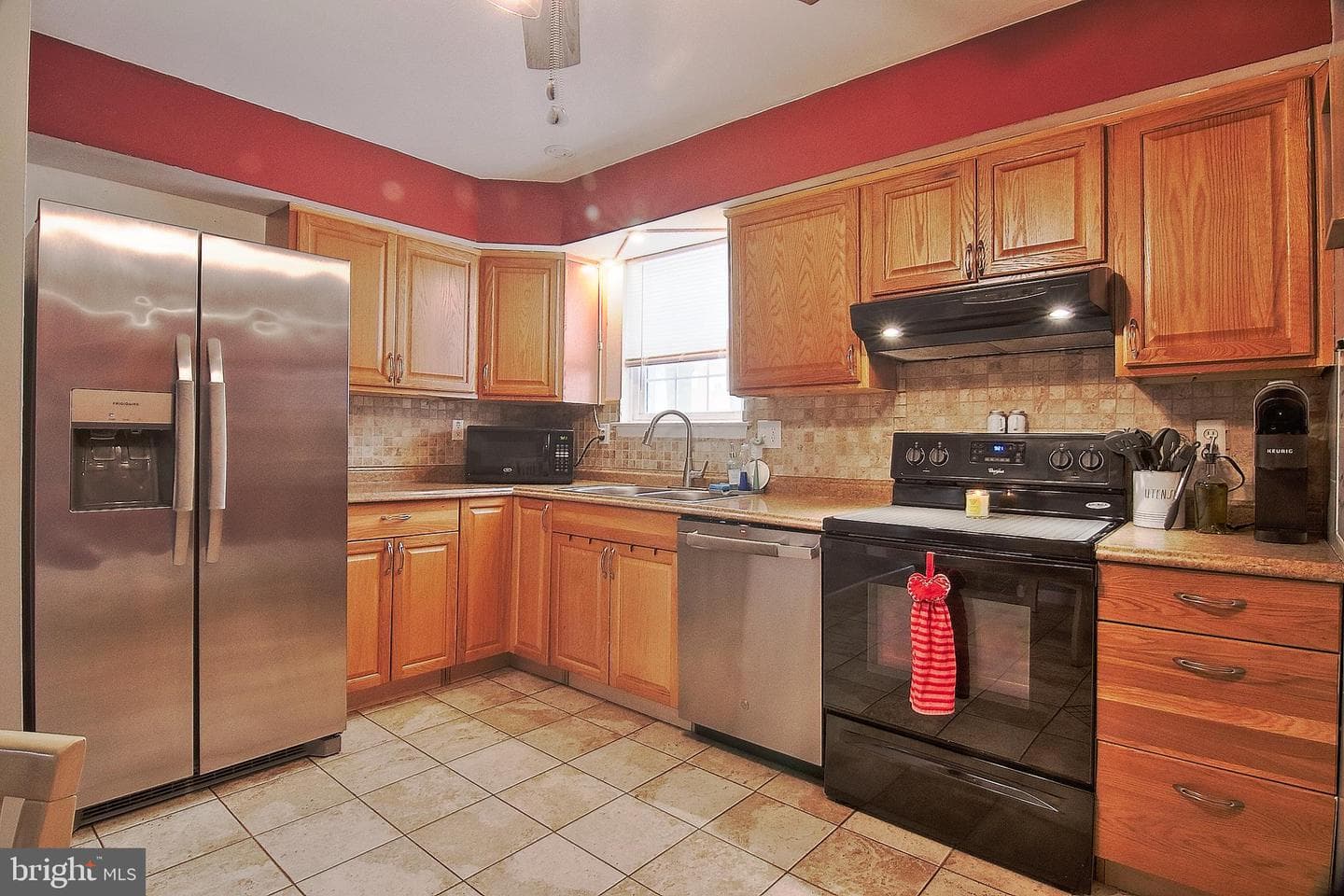 523 Village Lane photo 6