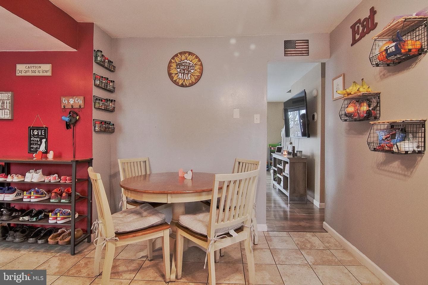 523 Village Lane photo 8