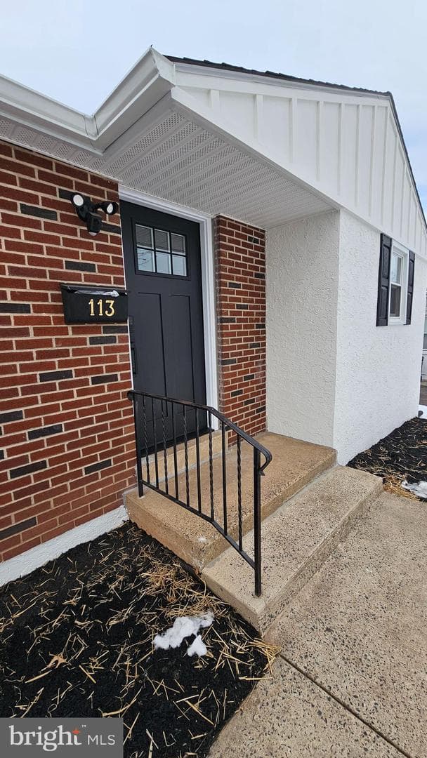 113 E Vine Street photo 2