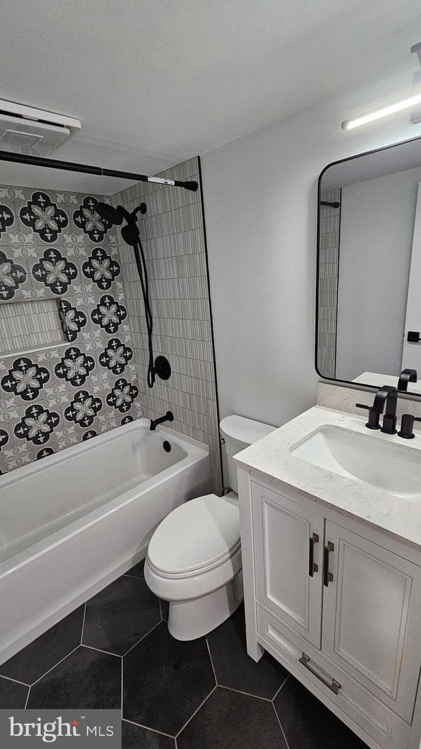 113 E Vine Street photo 41