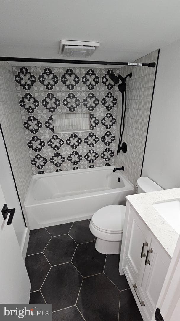 113 E Vine Street photo 42